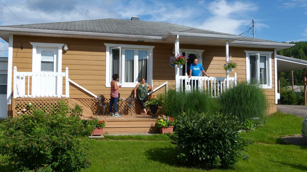 Gite Marie-Claire Petit-Saguenay Exterior photo